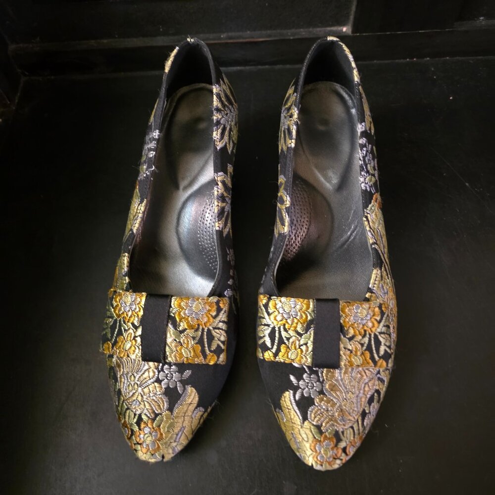 Brocade Floral Tapestry Kitten Heels